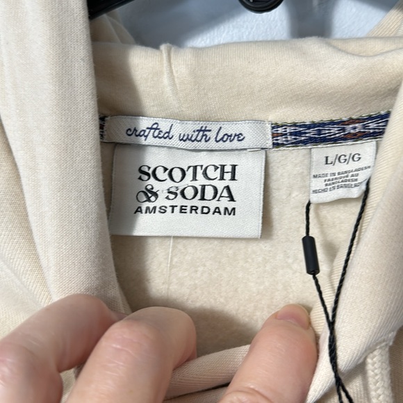 NWT Men’s Scotch & Soda Cream Hoodie with Embroidered Sleeves in Size L - Picture 16 of 16